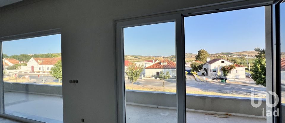 Apartment T3 in Ponte do Rol of 186 m²