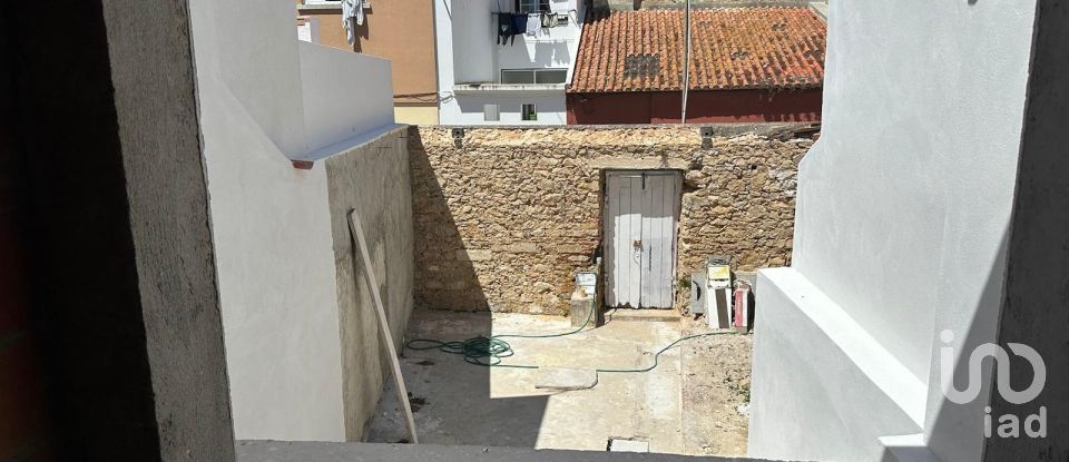 Maison T0 à Peniche de 89 m²