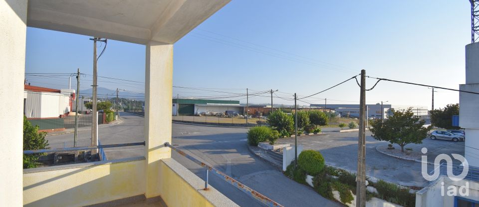 Commercial walls in Oliveira do Hospital e São Paio de Gramaços of 1,802 m²