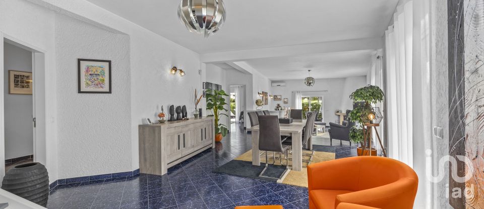 Gîte T4 à Quarteira de 247 m²