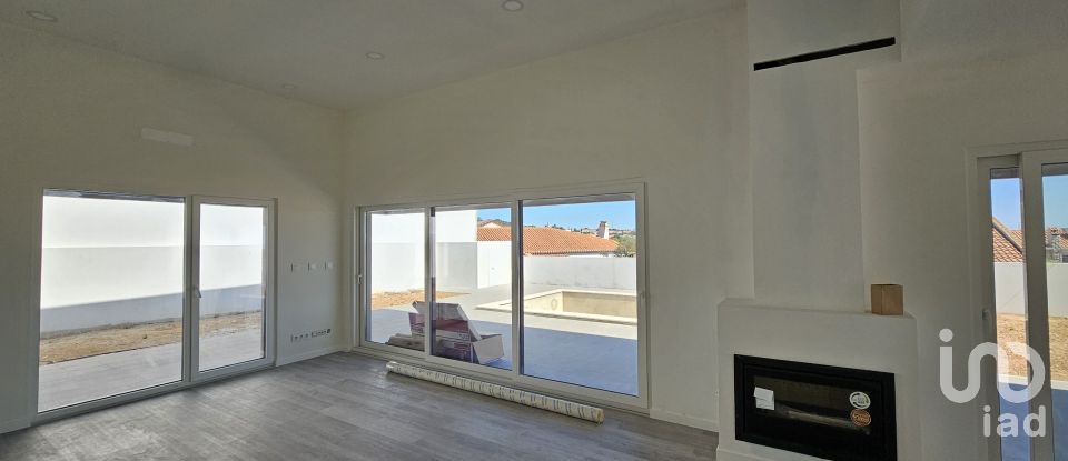 House T3 in Palmela of 200 m²