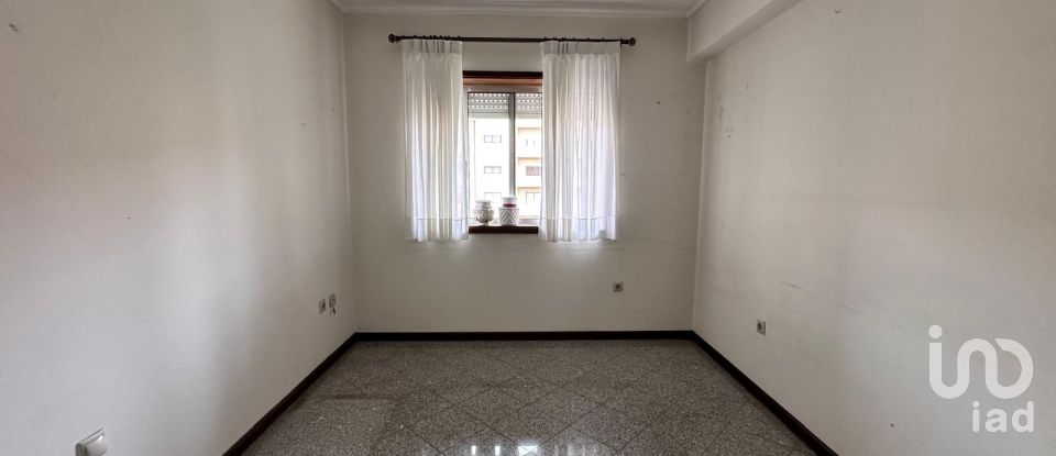 Apartamento T3 em Mafamude e Vilar do Paraíso de 107 m²