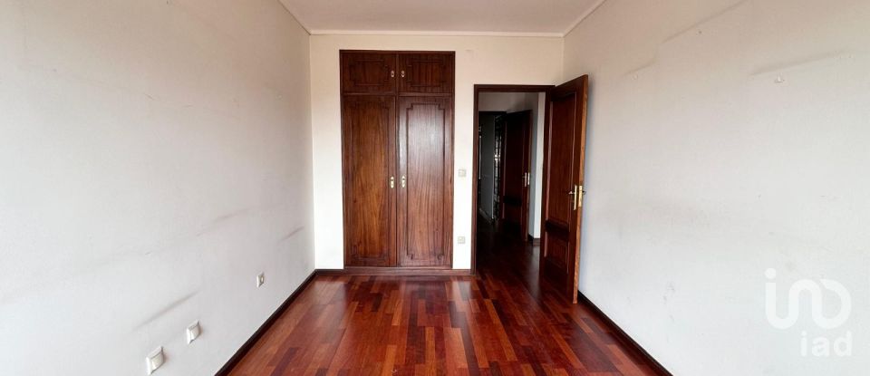 Apartamento T3 em Mafamude e Vilar do Paraíso de 107 m²