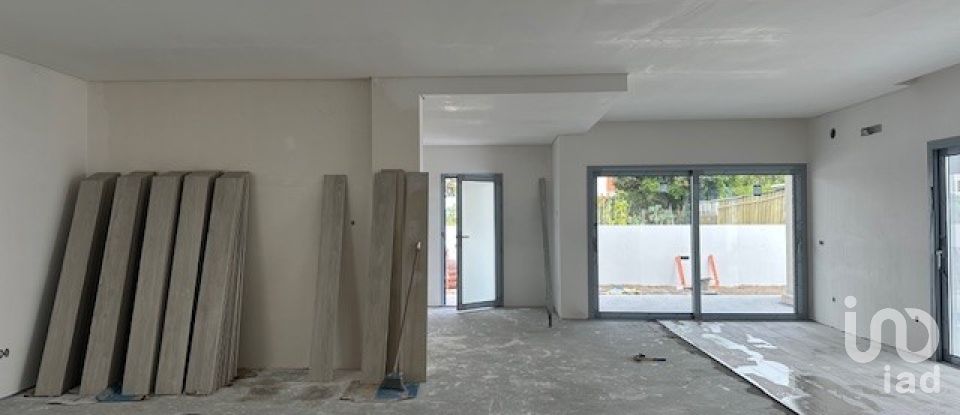 Habitação T3 em Monte Redondo e Carreira de 152 m²