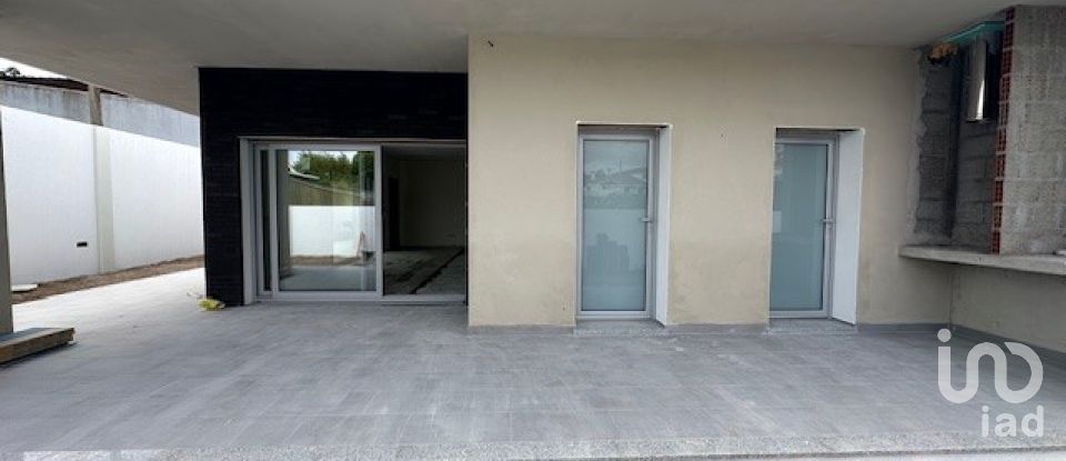 Habitação T3 em Monte Redondo e Carreira de 152 m²