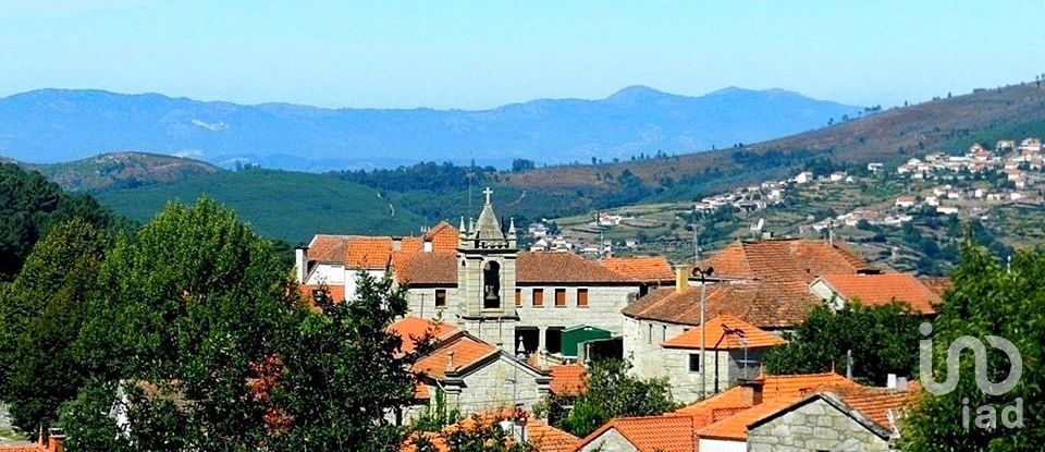 Maison de campagne T0 à Paderne de 70 m²