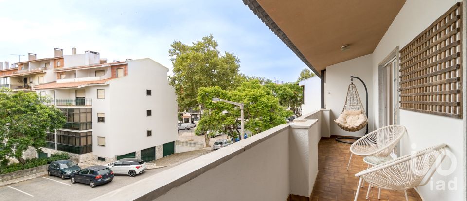 Duplex T4 in Cascais e Estoril of 140 m²