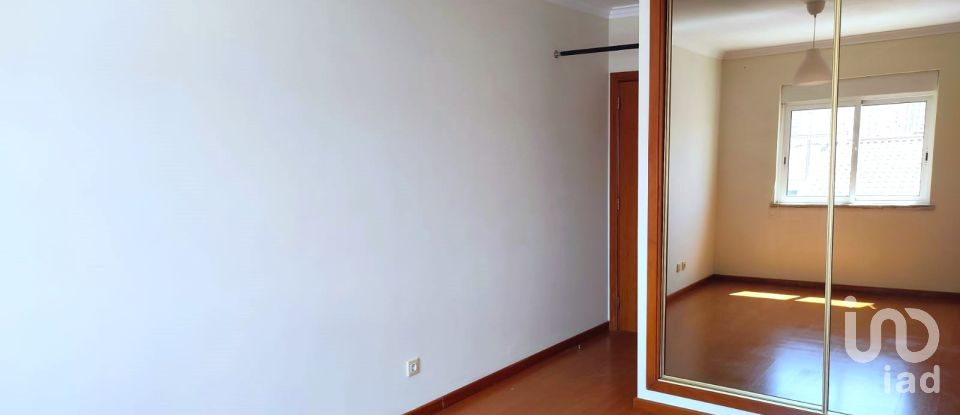 Apartamento T1 em Carregado e Cadafais de 92 m²