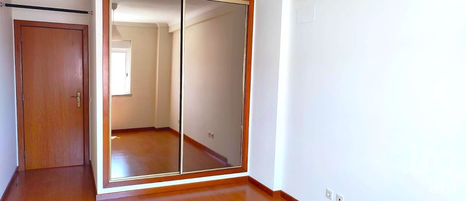 Apartamento T1 em Carregado e Cadafais de 92 m²