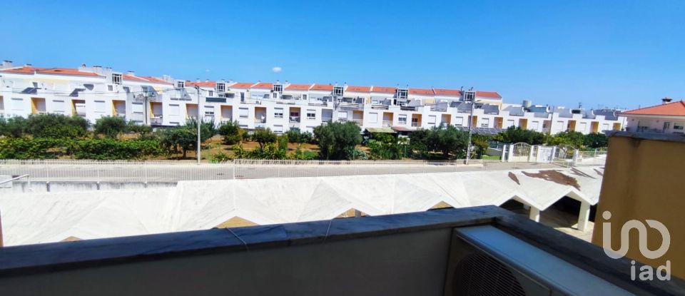 Apartment T1 in Carregado e Cadafais of 92 m²