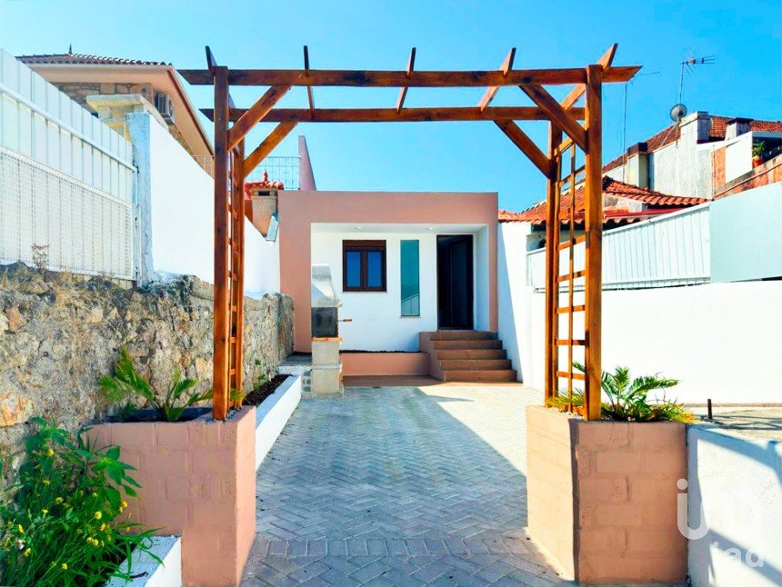 House T2 in Vila de Punhe of 85 m²