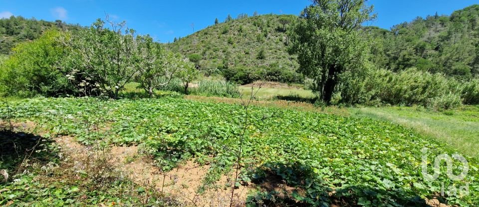 Land in Carvoeira of 875 m²