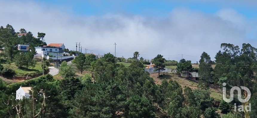 Terrain à Carvoeira de 875 m²