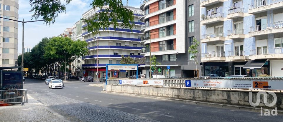 Shop / premises commercial in Avenidas Novas of 49 m²