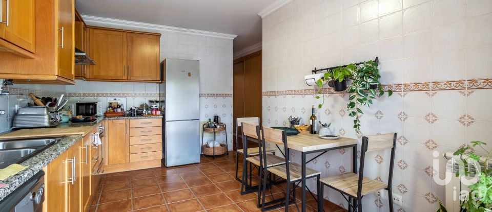 Apartment T3 in Caldas da Rainha - Nossa Senhora do Pópulo, Coto e São Gregório of 135 m²