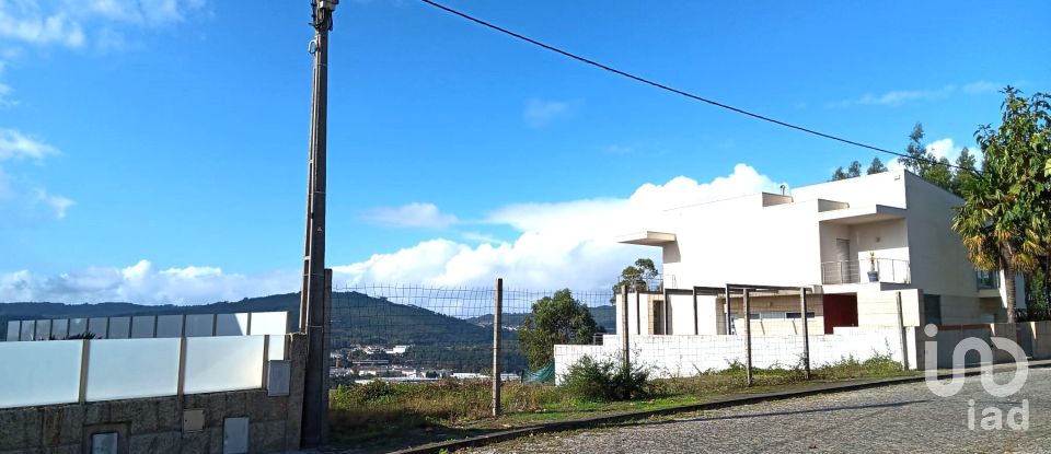 Terreno para construção em Selho (são jorge) de 540 m²