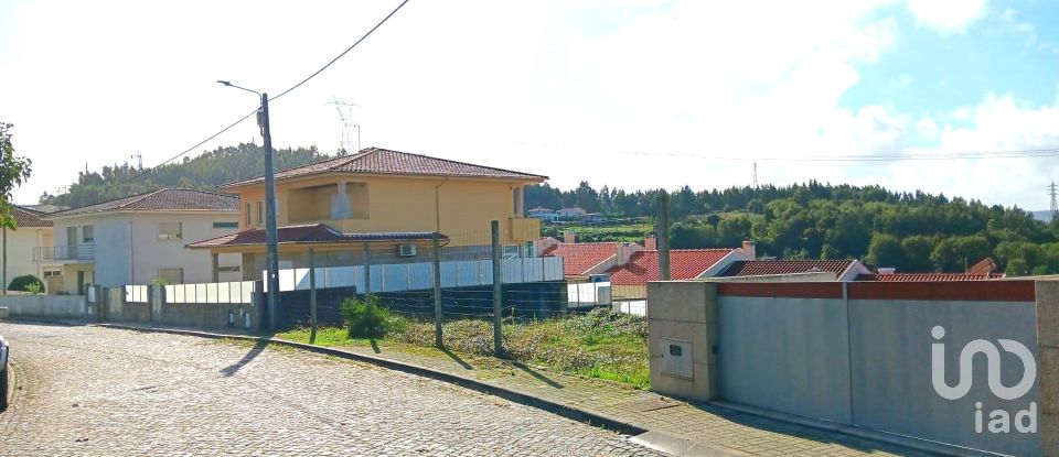 Terreno para construção em Selho (são jorge) de 540 m²