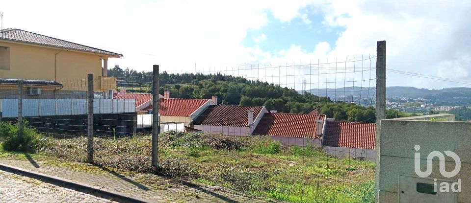 Terreno para construção em Selho (são jorge) de 540 m²