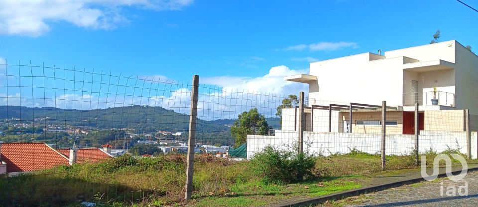 Terreno para construção em Selho (são jorge) de 540 m²