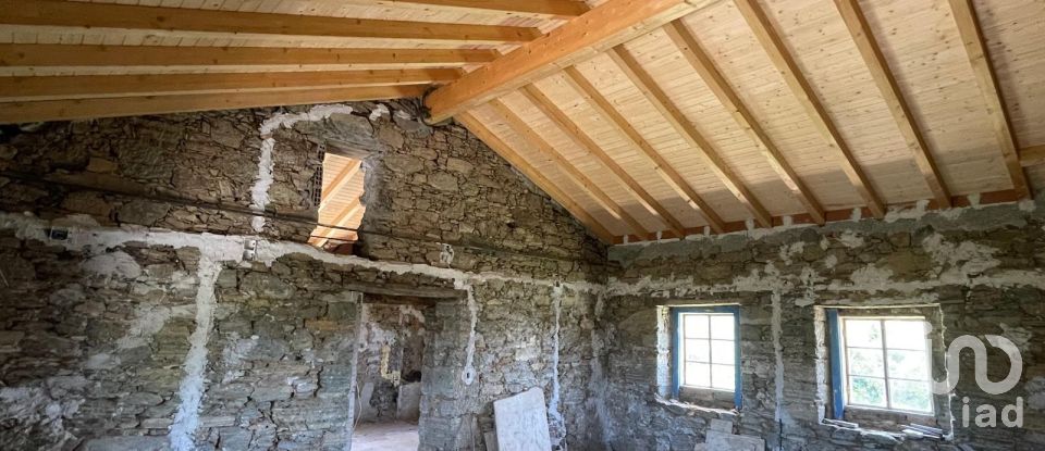 Maison de campagne T3 à Castelo de 276 m²