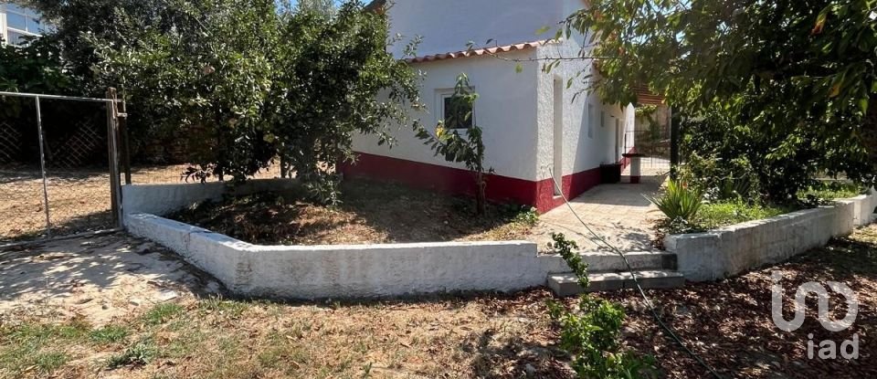 Maison de campagne T3 à Sobreira Formosa e Alvito da Beira de 102 m²