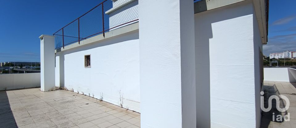 Apartment T1 in Sacavém e Prior Velho of 57 m²