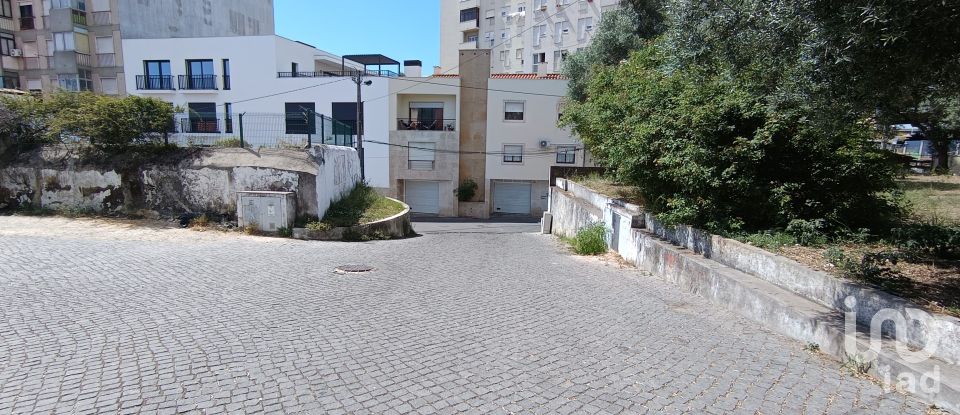 Apartamento T1 em Sacavém e Prior Velho de 57 m²