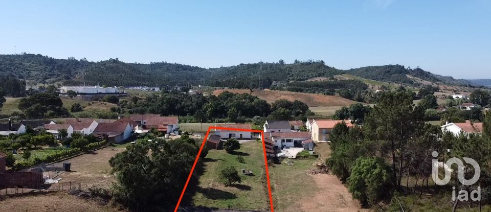 Casa de aldeia T2 em Alcanede de 135 m²