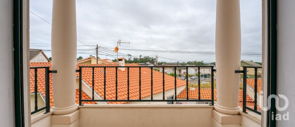 Maison traditionnelle T4 à Vieira de Leiria de 215 m²