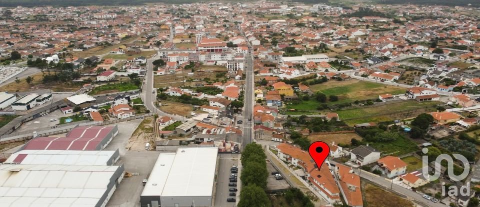 Maison traditionnelle T4 à Vieira de Leiria de 215 m²