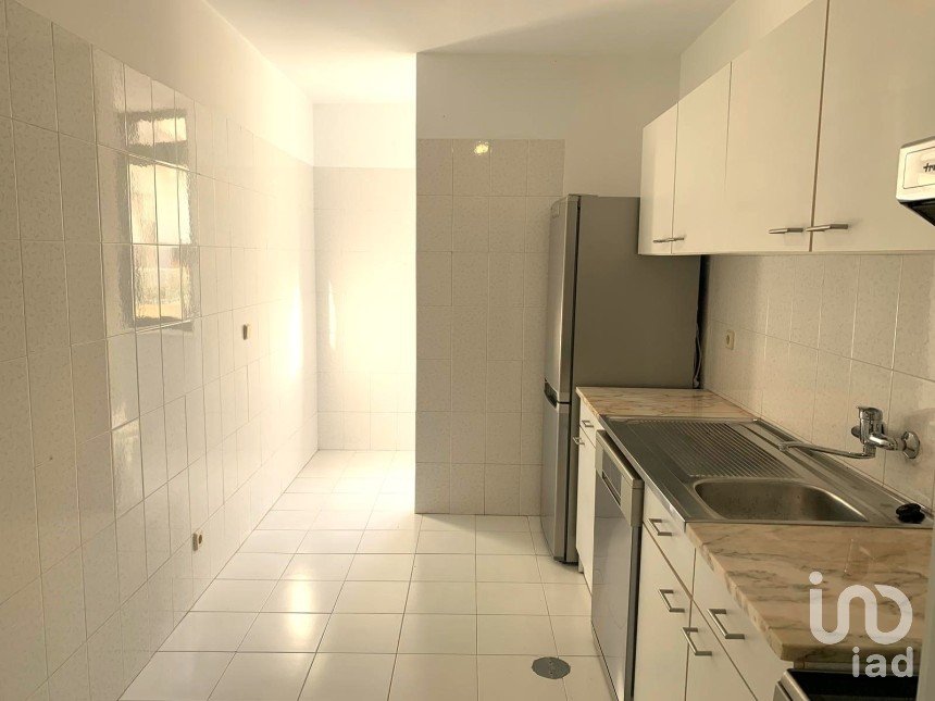 Apartamento T3 em Darque de 76 m²