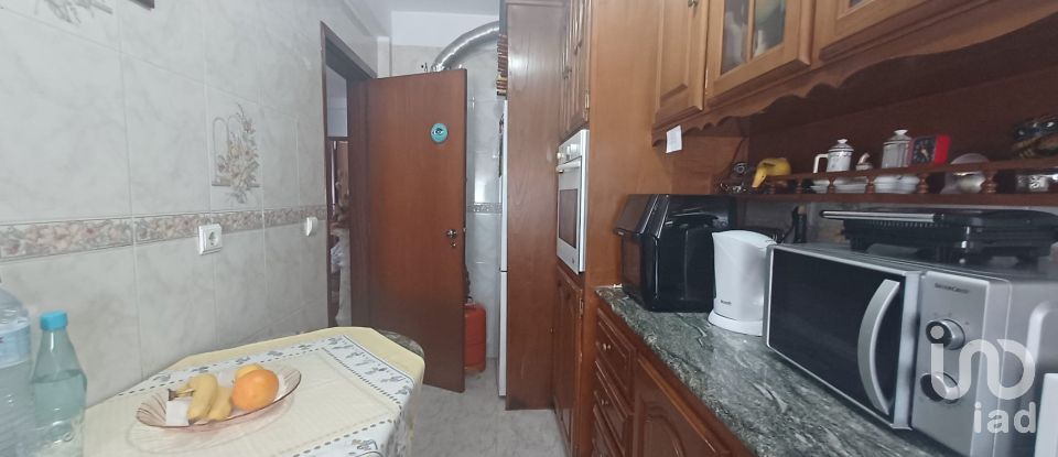 Apartamento T2 em Nossa Senhora da Conceição e São Bartolomeu de 74 m²