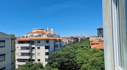 Apartamento T2 em Campo de Ourique de 61 m²