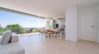 Casa T3 em Santa Bárbara de Nexe de 189 m²