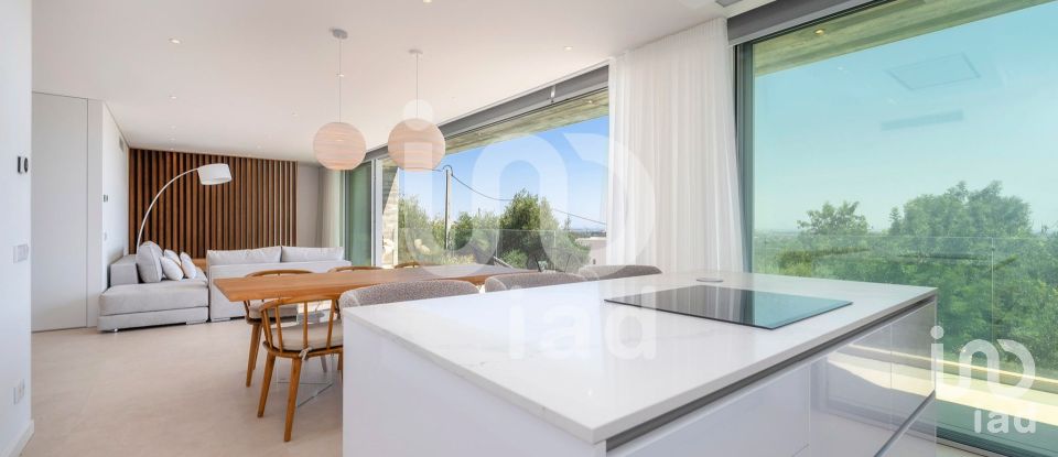 Gîte T3 à Santa Bárbara de Nexe de 189 m²