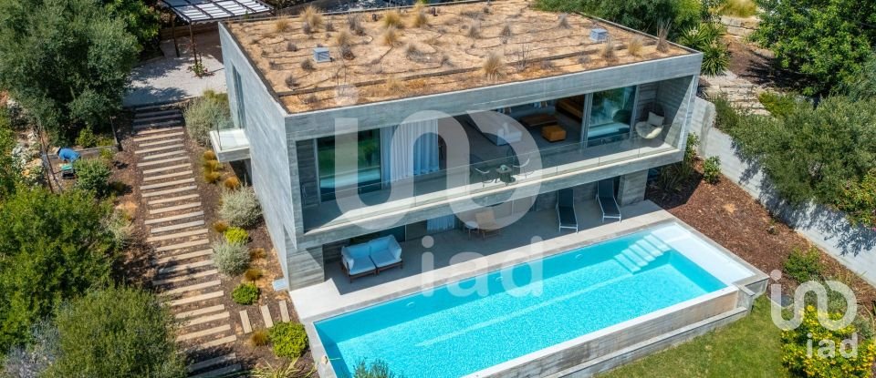 Casa T3 em Santa Bárbara de Nexe de 189 m²