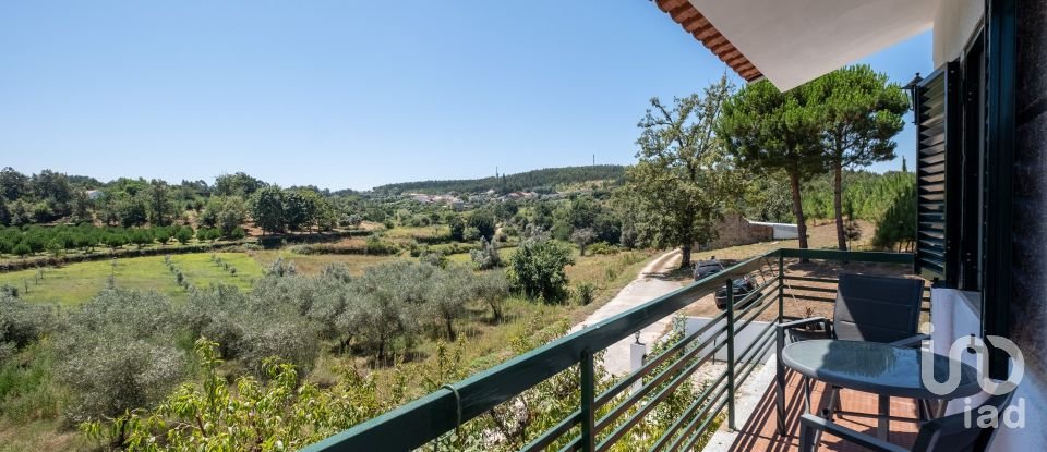 Gîte T5 à Covas e Vila Nova de Oliveirinha de 150 m²