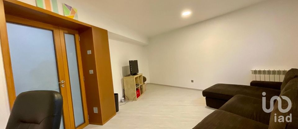 Casa T3 em Arcozelo de 259 m²