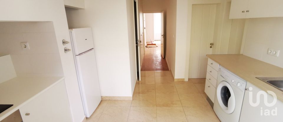 Apartamento T2 em Misericórdia de 74 m²