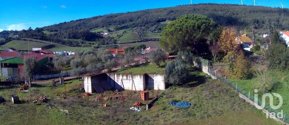 Terreno em Rio Maior de 4 500 m²