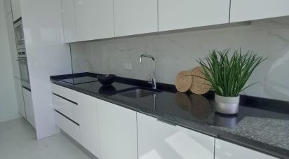 Apartamento T2 em Benfica de 71 m²