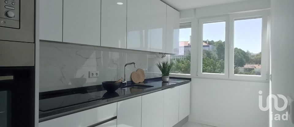 Apartment T2 in Benfica of 71 m²