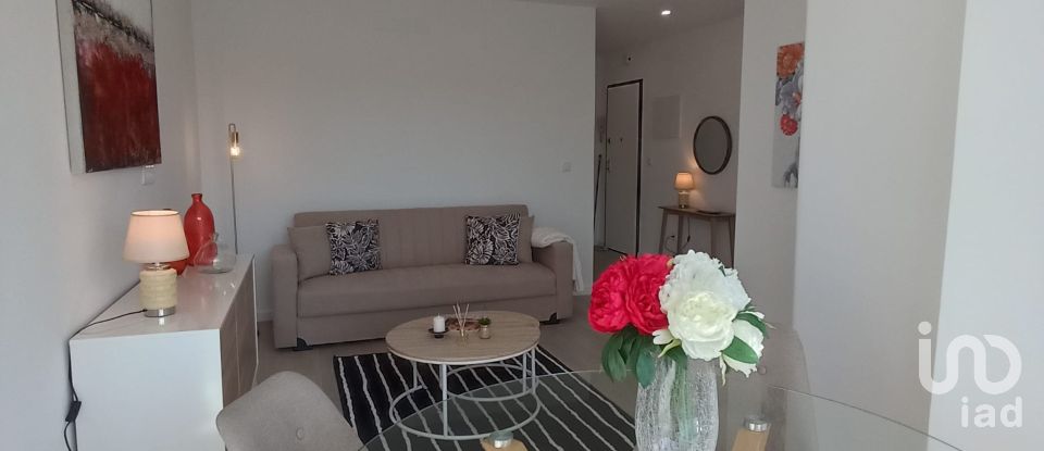 Apartment T2 in Benfica of 71 m²