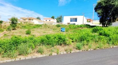 Land in Serpins of 706 m²