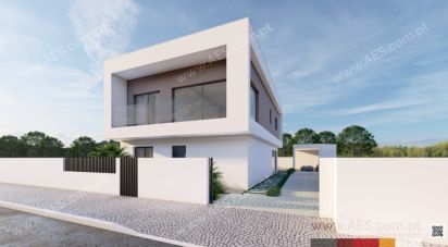 Land in Charneca De Caparica E Sobreda of 496 m²