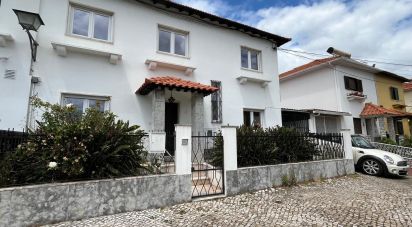 House T4 in Olivais of 200 m²