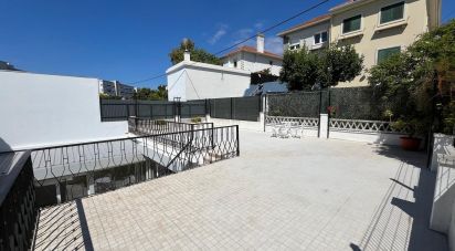 House T4 in Olivais of 200 m²