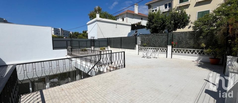 Maison T4 à Olivais de 200 m²