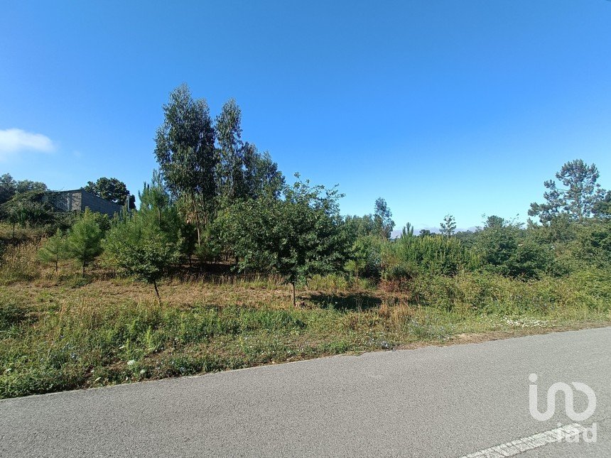 Land in Graça of 893 m²