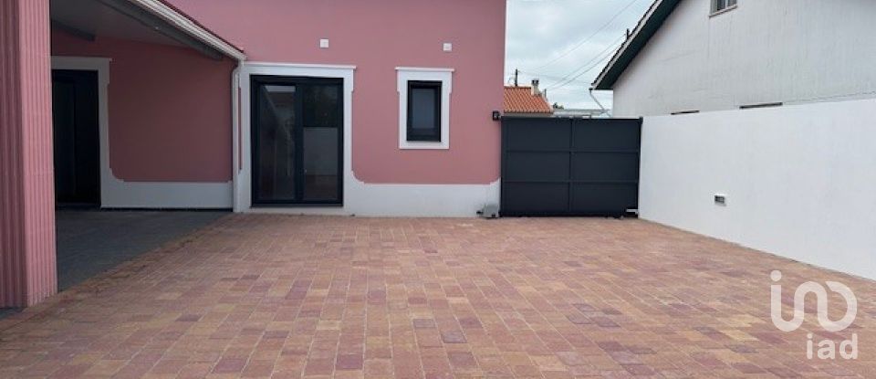 Casa tradicional T4 em Marinha Grande de 200 m²